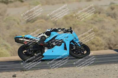 media/Nov-02-2025-CVMA (Sun) [[337aff29ab]]/Race 17-Amateur Supersport Middleweight/